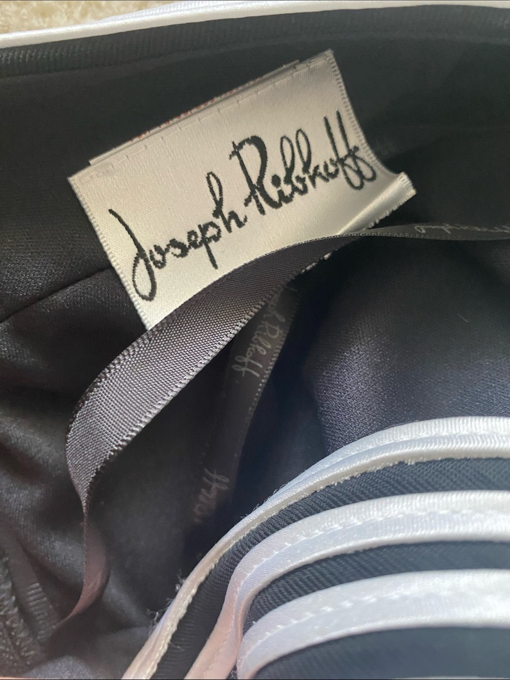Joseph Ribkoff size 2 black/white halter jumpsuit - Picture 6 of 6